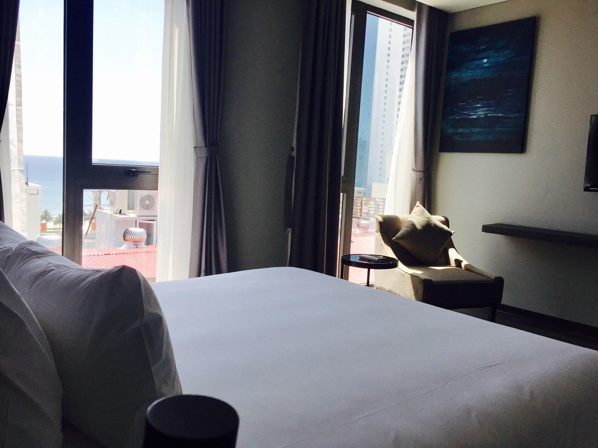 แกรนด์ โอเชียน ลักชัวรี บูทิก Hotel ดานัง ภายนอก รูปภาพ
